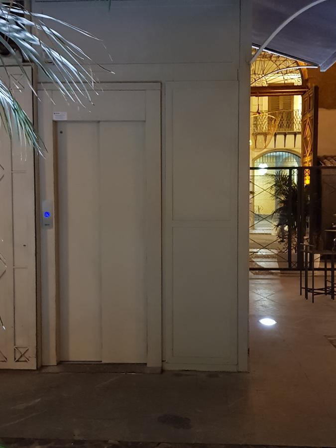 Hotel Regina Palermo Exterior photo